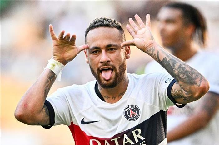 محيط نيمار يصدم باريس afp_20230815_20230815-afp_33r33pv_afp