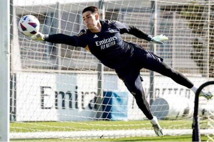 مكافأة غير مسبوقة.. كيبا يطارد المستحيل مع ريال مدريد main_image64dd1739140be