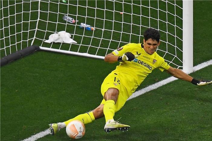 ياسين بونو.. الليجا تخسر حصنها المنيع afp_20230818_20230818-afp_33rg9qg_afp