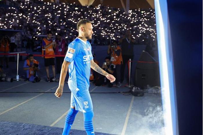 مدرب  الهلال السعودي يصدم الجماهير بخبر سيء بشأن نيمار 64e160fe4c59b75609108054