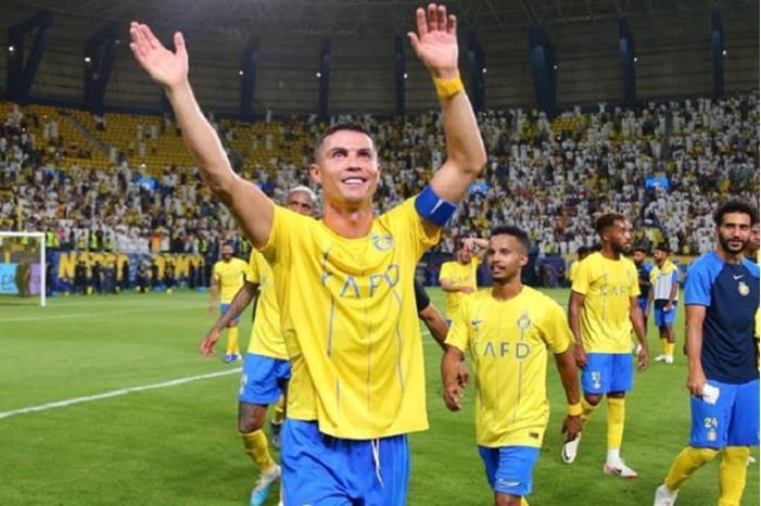 أول تعليق لرونالدو بعد نجاة النصر السعودي من الخروج مبكرا من دوري أبطال آسيا 64e52b864c59b758f760e858