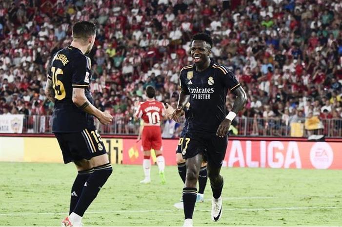 ضربة للريال.. الكشف عن مدة غياب فينيسيوس epa_soccer_2023-08_2023-08-19_2023-08-19-10808257_epa