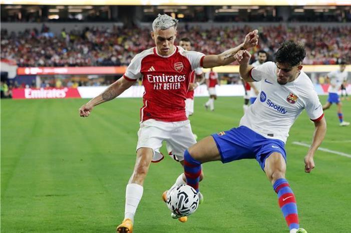 إشبيلية يطلب الزلزولي.. وبرشلونة يضع شرطا epa_soccer_2023-07_2023-07-27_2023-07-27-10770615_epa