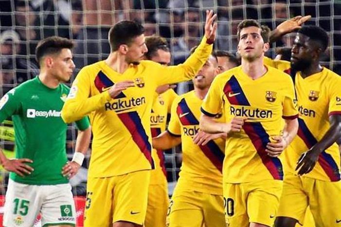 أستون فيلا يتفق على ضم لاعب برشلونة albums_matches_1701383_2020-02-09-08206702_epa