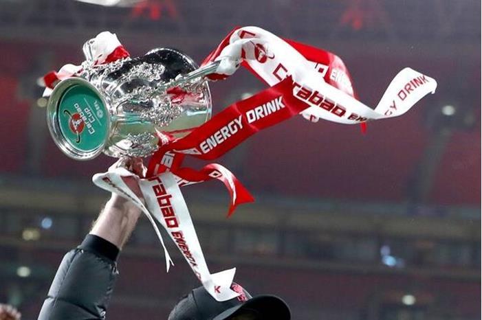 64f0373e42360444e33aebdd