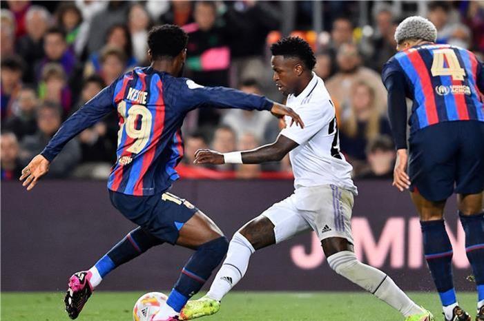 يوفنتوس ينتظر ردا حاسما من نجم برشلونة afp_20230405_20230405-afp_33cq2nu_afp