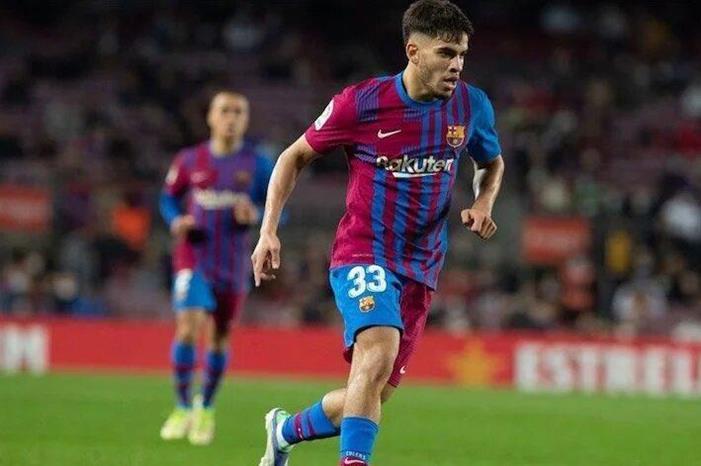 برشلونة يبرهن للزلزولي على وضعه الحقيقي mhmed_aziz_january_1_1_2019_january_koo_1_ahmed_hassan_fhkfuauwya4hmi5