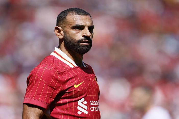 على طريقة رونالدو.. محمد صلاح يتابع تحضيرات الموسم الجديد (فيديو) 66b9dc504236042bb14265af