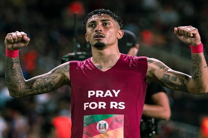 رافينيا يرد على عرض الهلال السعودي 66aa506d4c59b77b270bfd82