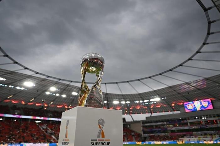 باير ليفركوزن يفوز بثلاثية تاريخية 66c115d442360459fa2a5b6b