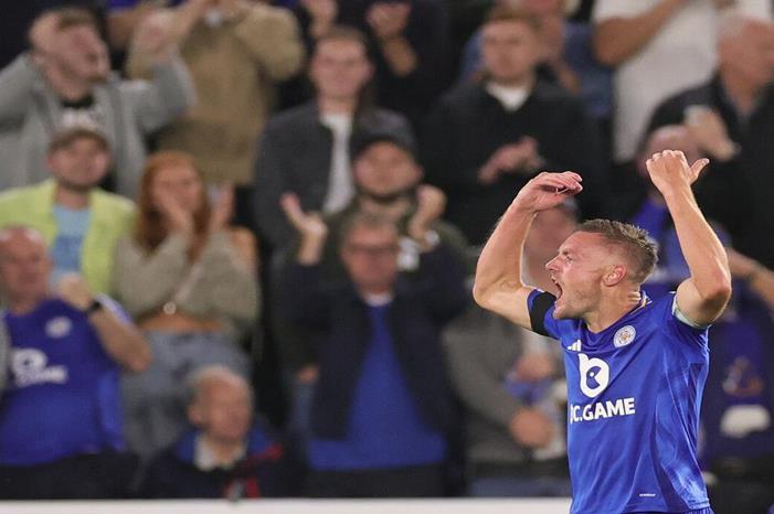 جيمي فاردي يرد على استفزاز جماهير توتنهام 66c430f34c59b77439531121