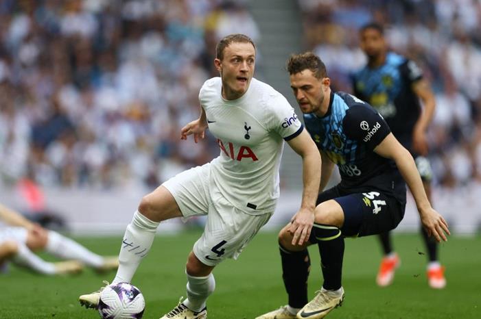 توتنهام يستضيف إيفرتون بالدوري الإنجليزي cxlng35a7g_1724089661