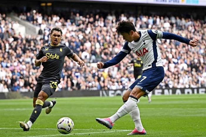 برباعية نظيفة.. توتنهام يقسو على إيفرتون 2024824201334668BH