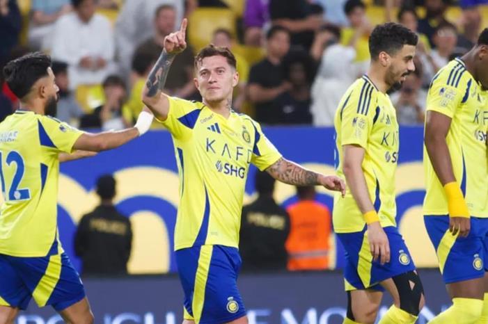 لاعب برشلونة الإسباني "يجحفل" النصر في الميركاتو الصيفي .. صدمة داخل الأول بارك Screenshot 2025-08-11 200502