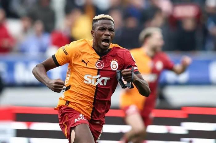 النيجيري أوسيمين الأغلى.. 10 صفقات قياسية في تاريخ الدوري التركي Screenshot 2025-08-01 154841