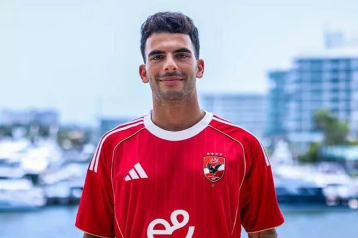 الأهلي  النادي طالب زيزو بالتركيز.. ويدرك كيف يجلب حق نجومه Screenshot 2025-08-12 232817