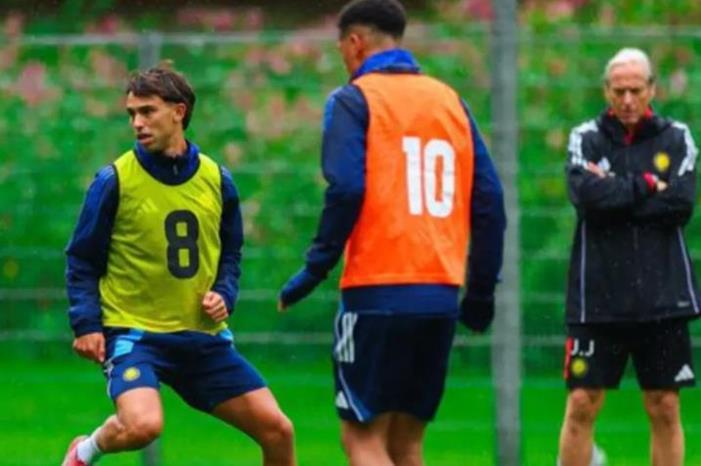 عملاق الدوري الإسباني يفاوض محترف النصر وأزمة عنيفة تهدد حسم الصفقة Capture