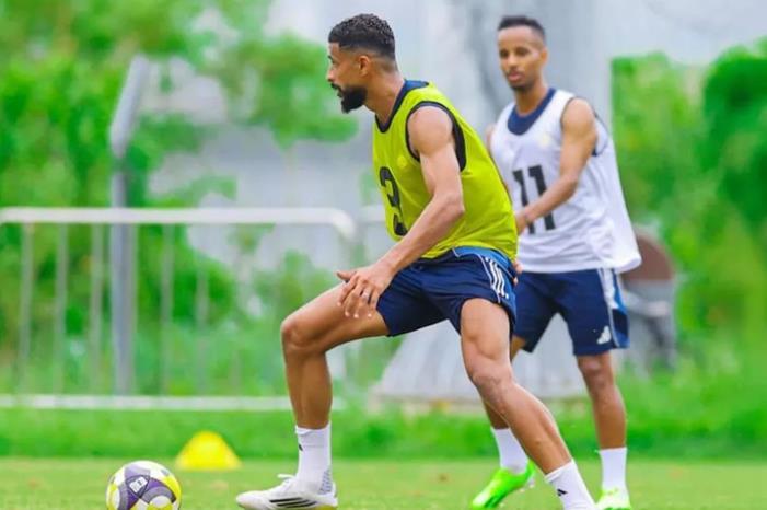 "ضربة موجعة وبديل سحري".. النصر يتلقى مفاجأة مزدوجة قبل لقاء الاتحاد في السوبر Screenshot 2025-08-15 174430