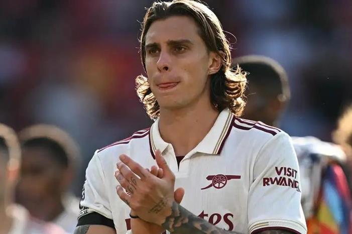 da638dfb-df69-43f9-85b7-281d301b31c6