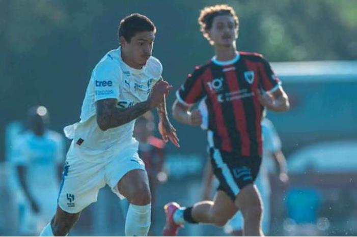 لن ينافس على لقب الهداف.. أسطورة الاتحاد يصدم داروين نونيز (فيديو) Capture