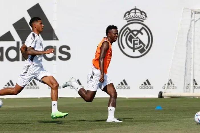 837520cd-7c8e-48c0-83c1-fbb50650dbc8