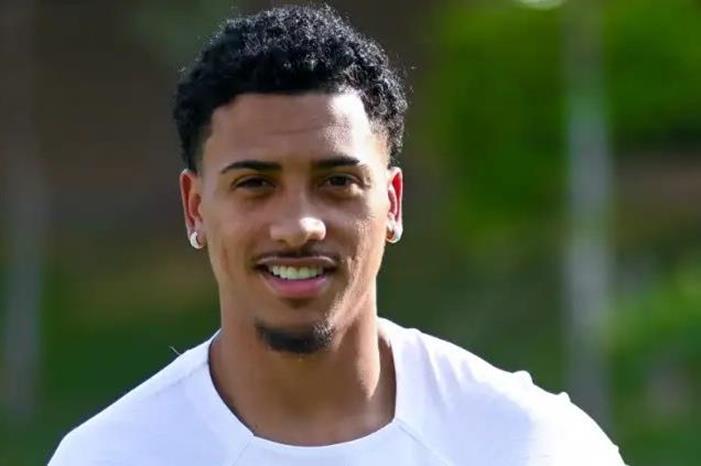 44462648-a2a1-4b31-85fd-7ec2be801f85