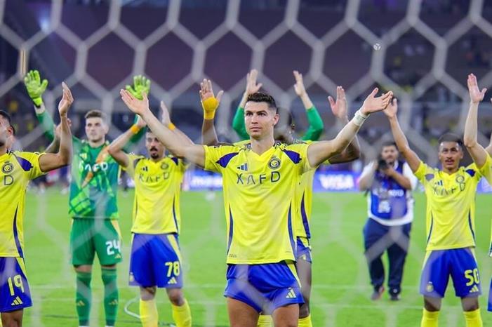 688d33444c59b76aad2e6244