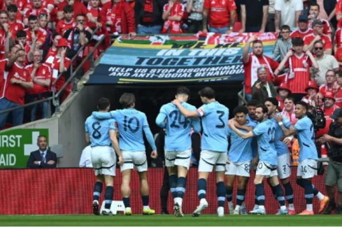 الأهلي يفشل في ضم نجم مانشستر سيتي.. وغضب من يايسله بسبب ضعف الدعم Capture