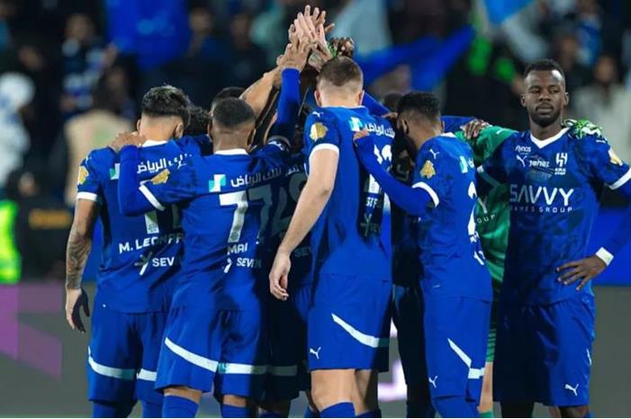 اللوائح تهدد صفقات الهلال بحثا عن بديل بونو.. التفاصيل الكاملة Capture