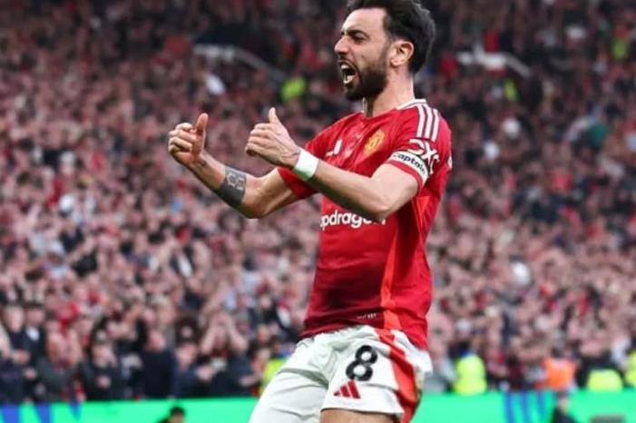 بعد رفضه نهائيًا فى بداية الميركاتو.. برونو يفتح الباب مجددًا للدورى السعودى Capture