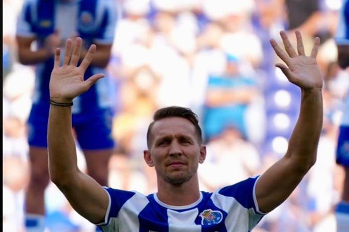 6890a58742360425924a6b73