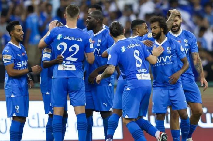الهلال يزلزل الشارع الرياضي بصفقة نارية في حراسة المرمى .. "لاعب دولي" Capture