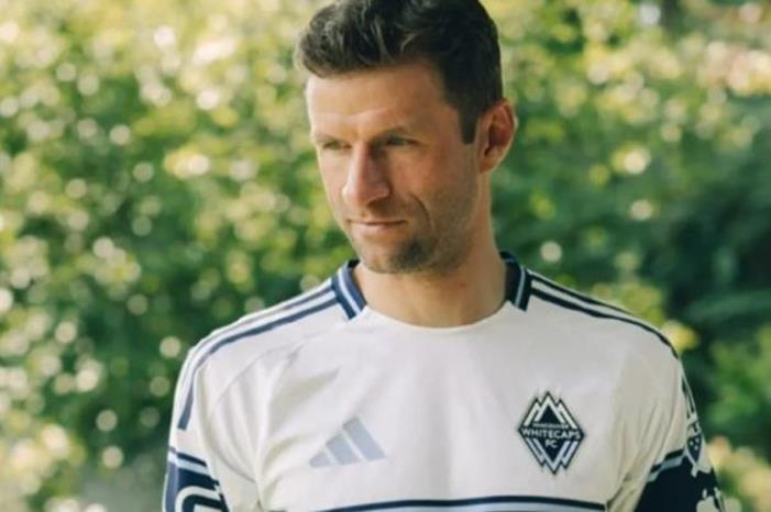 مولر ينضم إلى فانكوفر وايتكابس لموسم واحد Capture