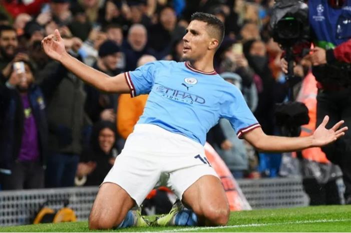 ماركا تؤكد : ريال مدريد يجهز خطته الجديدة لخطف رودري من قلب مانشستر Screenshot 2025-08-09 190730