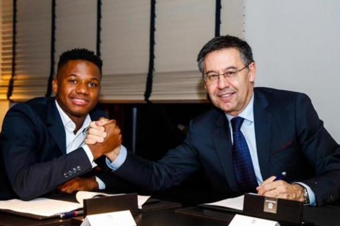 138-013925-barcelona-ansu-fati-records_700x400