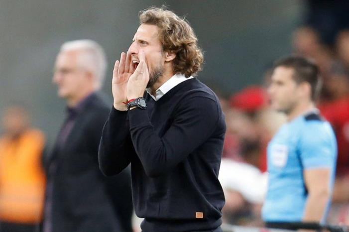 diego-forlan-ca-penarol-1584107559-33660