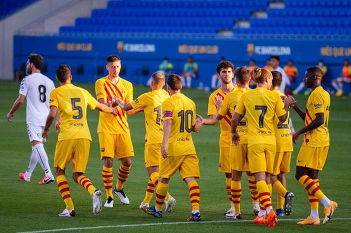 شاهد .. برشلونة ينتصر في اولى مبارياته الودية مع كومان Ehu5OKSXcAcn_LN