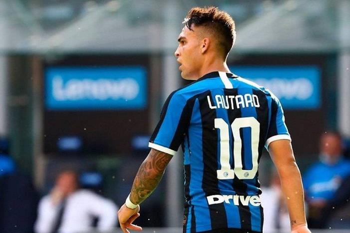 آمال برشلونة في ضم لاوتارو مارتينيز تتلاشى martinez-1200x675