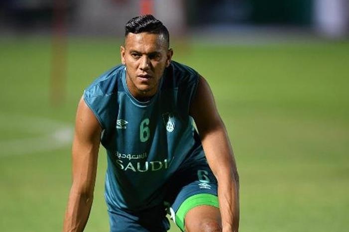 الأهلي السعودي يشكو دي سوزا للفيفا 0da546ffe16fadb6dec82f3d53ac748d