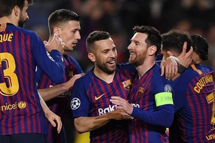 كشف مدة غياب نجم برشلونة.. "بعد إصابته" UUUU