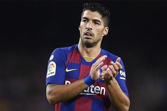 بهذه الطريقة سيودع سواريز برشلونة Eic7pvHUwAAGx25
