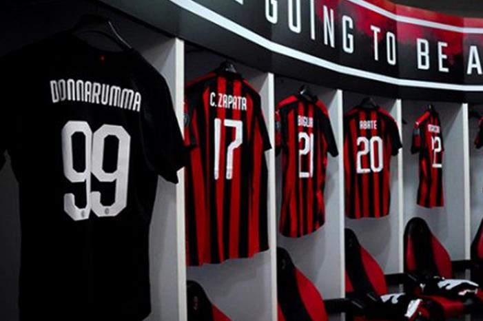 تفاصيل الساعات الأخيرة لسوق الإنتقالات في ميلان يييي