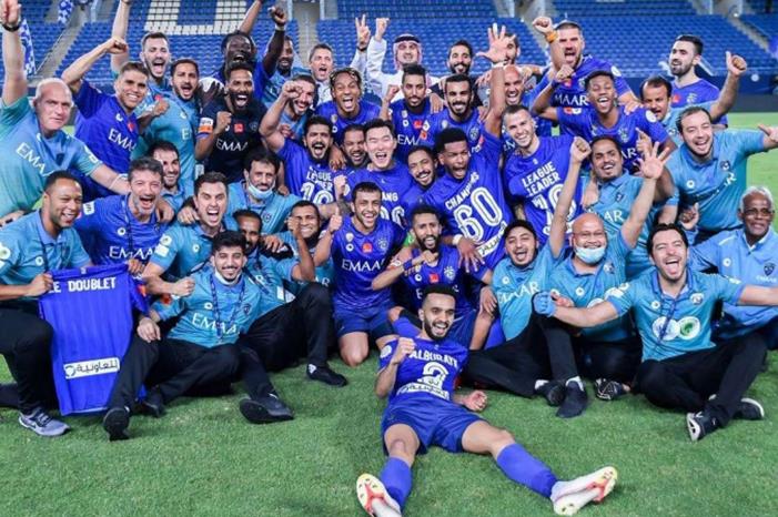 الهلال أول بطل في التاريخ يفقد لقبه بلا هزيمة sss7f4c