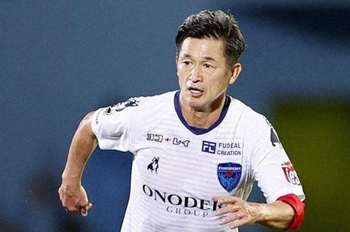 لاعب-ياباني-يكسر-مفاهيم-السن..-ويلعب-أساسيا-في-دوري-بلاده