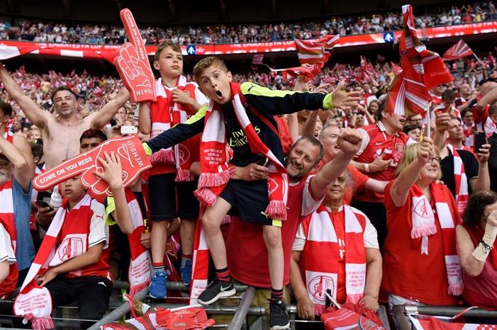 arsenal-fans-1200x675