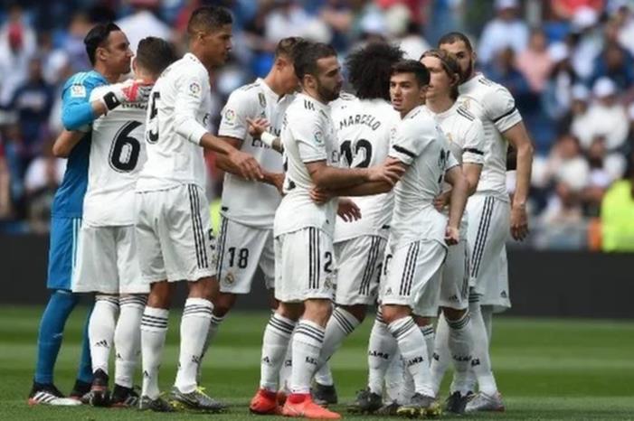 ريال مدريد يسعى لبيع لاعبيه   مقابل 100 مليون imagick