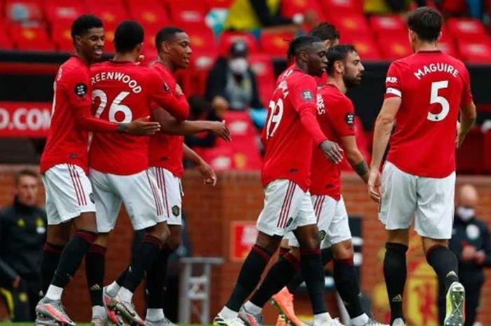 مانشستر يونايتد يقدم قميصه الثالث .. صور مانشستر-يونايتد-يعلن-عن-قميصه-الجديد-مزيج-بين-الحداثة-والابتكار