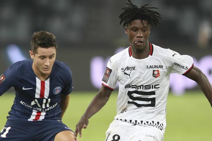 كامافينجا: الانتقال للريال بداية نحو تاريخ جديد eduardo-camavinga-rennes-2019-20_1tmus0bssl5m51djeun7jjn3r6