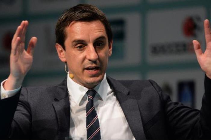 جاري نيفيل يحسم مشاركة رونالدو أمام نيوكاسل 122-215622-neville-criticizes-rashford-goal-liverpool_700x400