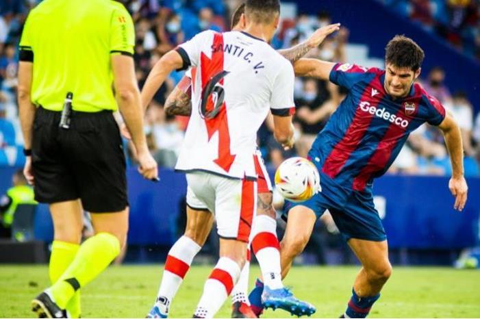 رايو فاليكانو يخطف تعادلاً قاتلاً امام ليفانتي 1838759_1631385070